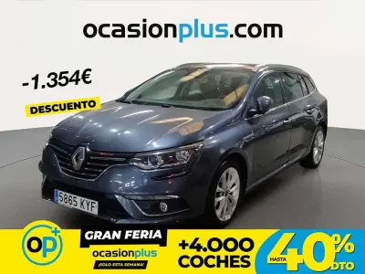 Usado Renault Mégane GrandTour Zen 140 CV (102 kW) 2019 Azul Familiar