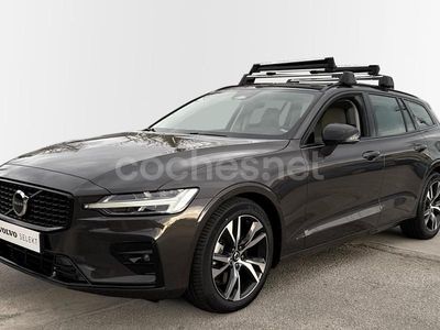 Gris Nuevo 2025 Volvo V60 Plus Familiar | 46.500 € (Un poco caro)