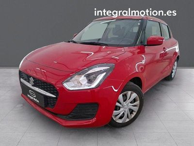 Usado Suzuki Swift 82 CV (60 kW) 2023 Rojo Utilitario