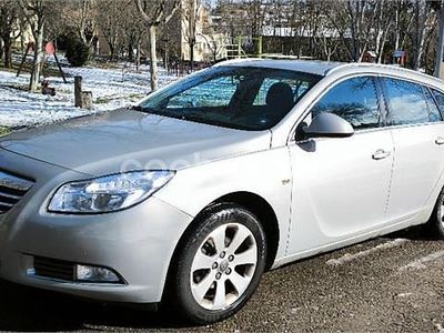 Usado Opel Insignia Sport 130 CV (95 kW) 2009 Gris / plata Familiar