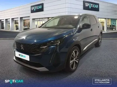 Usado Peugeot 5008 Allure 131 CV (96 kW) 2022 Azul SUV