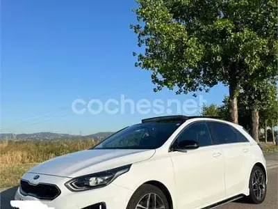 Usado Kia Ceed GT GT-Line 136 CV (100 kW) 2020 Blanco Berlina