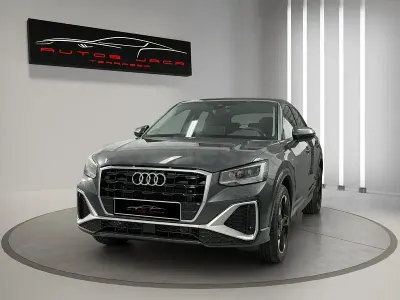 Usado Audi Q2 S-Line 150 CV (110 kW) 2025 Gris / plata SUV