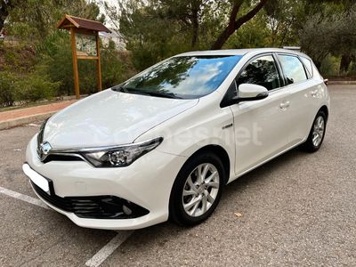 Toyota Auris Hybrid