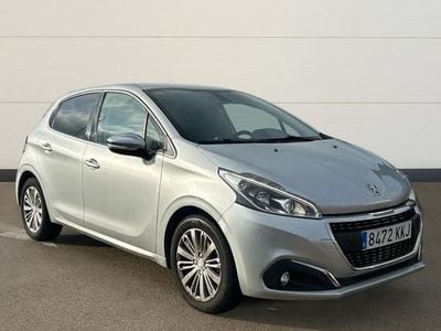 Usado Peugeot 208 Allure 100 CV (73 kW) 2018 Utilitario
