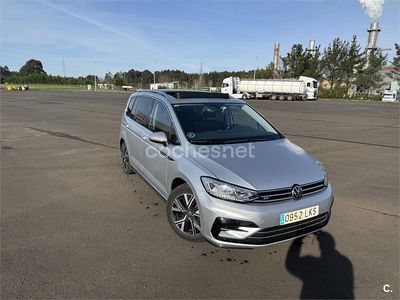Usado VW Touran Sportline 150 CV (110 kW) 2020 Gris / plata Monovolumen