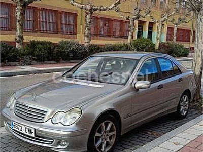 Gris / plata Usado 2004 Mercedes C220 Classic Berlina | 4200 € (Caro)