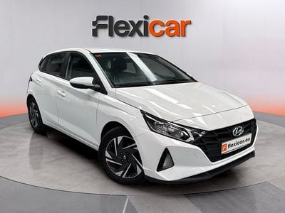 Usado Hyundai i20 84 CV (61 kW) 2021 Blanco Utilitario