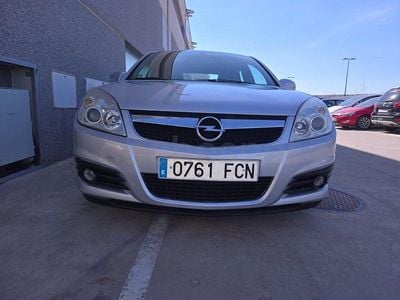 Usado Opel Vectra Essentia 140 CV (102 kW) 2007 Gris / plata Berlina