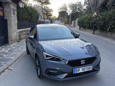 Usado Seat Leon FR 204 CV (150 kW) 2025 Gris / plata Berlina