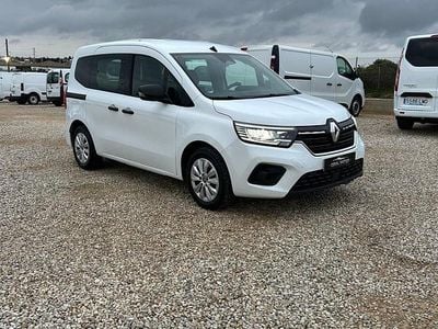 Usado Renault Kangoo 95 CV (69 kW) 2023 Blanco Monovolumen