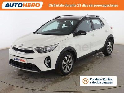 Usado Kia Stonic 101 CV (74 kW) 2021 Blanco SUV