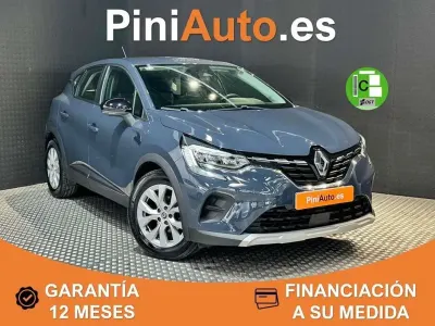 Usado Renault Captur Intens 95 CV (69 kW) 2020 Gris SUV