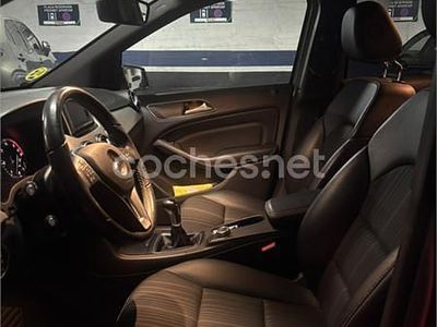 Usado Mercedes B200 AMG line 136 CV (100 kW) 2015 Gris / plata Monovolumen