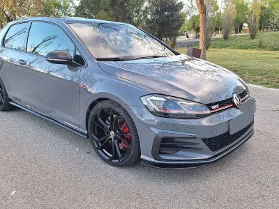 Usado VW Golf VII GTI 290 CV (213 kW) 2019 Gris / plata Berlina