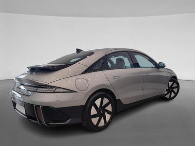 Plata curated Usado 2023 Hyundai Ioniq 6 Berlina | 28.990 € (Buen precio)