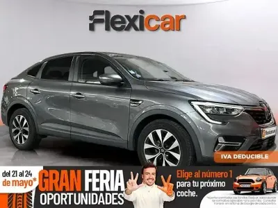 Begagnad Renault Arkana Evolution 140 HK (102 kW) 2023 Grå SUV
