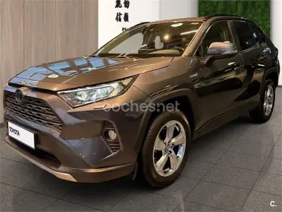 Usado Toyota RAV4 Hybrid Executive 197 CV (144 kW) 2020 Gris / plata SUV