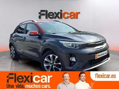 Usado Kia Stonic 120 CV (88 kW) 2018 Gris SUV