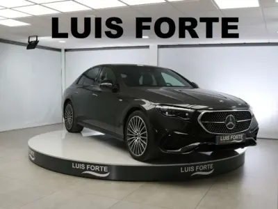 Usado Mercedes E300 313 CV (230 kW) 2025 Gris Berlina