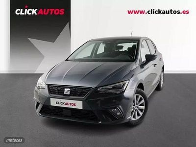 Usado Seat Ibiza Style 115 CV (84 kW) 2025 Gris / plata Berlina
