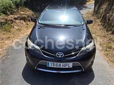 Toyota Auris Hybrid