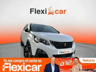Usado Peugeot 5008 Allure 131 CV (96 kW) 2021 Blanco SUV