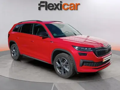 Usado Skoda Kodiaq SportLine 150 CV (110 kW) 2024 Rojo SUV