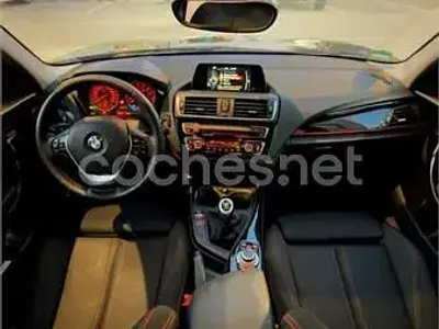Usado BMW 118 Sport Line 136 CV (100 kW) 2016 Negro Utilitario