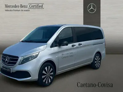 Usado Mercedes Vito 136 CV (100 kW) 2025 Gris / plata Van