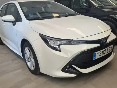 Usado Toyota Corolla Active 125 CV (91 kW) 2022 Blanco