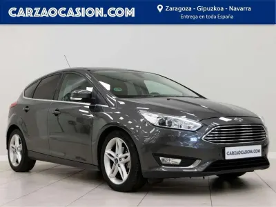 Usado Ford Focus Titanium 125 CV (91 kW) 2017 Gris Utilitario