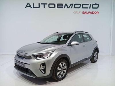 Plateado Usado 2024 Kia Stonic SUV | 19.900 € (Caro)