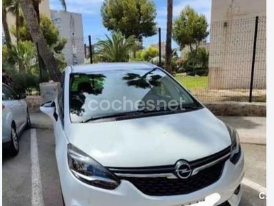 Blanco Usado 2017 Opel Zafira Selective Monovolumen | 10.500 € (Precio justo)