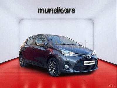 Usado Toyota Yaris City 69 CV (50 kW) 2015 Gris / plata Utilitario