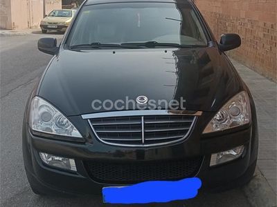 Usado Ssangyong (KGM) Kyron Limited 165 CV (121 kW) 2011 Negro SUV