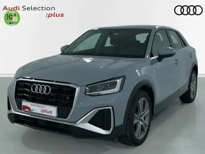 Usado Audi Q2 S-Line 150 CV (110 kW) 2025 Gris / plata SUV