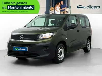 Usado Opel Combo Edition 100 CV (73 kW) 2025 Verde Monovolumen