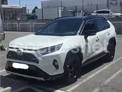 Usado Toyota RAV4 Hybrid 197 CV (144 kW) 2019 Blanco SUV