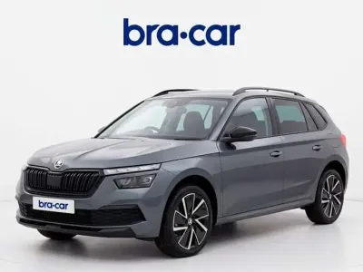 Usado Skoda Kamiq Sport 116 CV (85 kW) 2024 Gris SUV