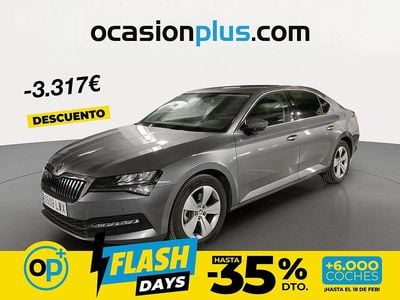 Usado Skoda Superb Ambition 150 CV (110 kW) 2022 Gris Berlina