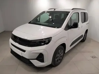 Usado Opel Combo S 100 CV (73 kW) 2024 Blanco Monovolumen