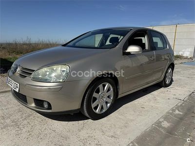 Usado VW Golf IV Sportline 102 CV (75 kW) 2005 Beige Berlina