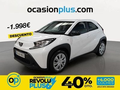 Usado Toyota Aygo X Play 72 CV (52 kW) 2023 Blanco SUV