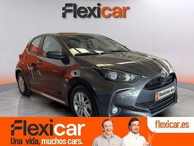 Gris Usado 2024 Toyota Yaris Edition Berlina | 17.990 € (Precio justo)