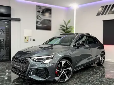 Käytetty Audi S3 Sportback Ambiente 310 HP (228 kW) 2021 Harmaa Viistoperä