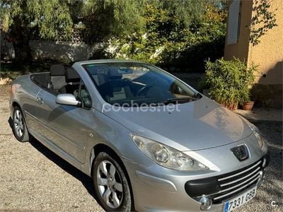 Usado Peugeot 307 CC Sport 136 CV (100 kW) 2007 Gris / plata Descapotable