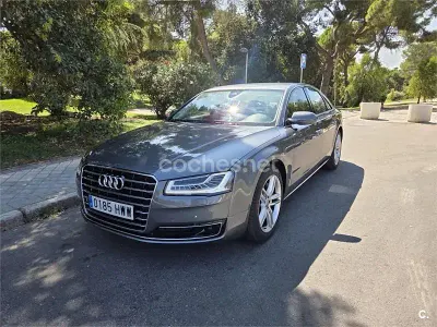 Usado Audi A8 258 CV (189 kW) 2014 Granate Berlina