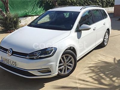 Blanco Usado 2019 VW Golf VII Advance Familiar | 10.900 € (Precio justo)