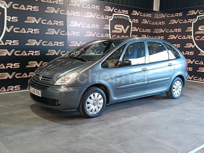 Usado Citroën Xsara Picasso Exclusive 110 CV (80 kW) 2007 Gris / plata Monovolumen